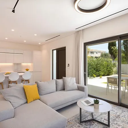 Stablo Villa Kanálion